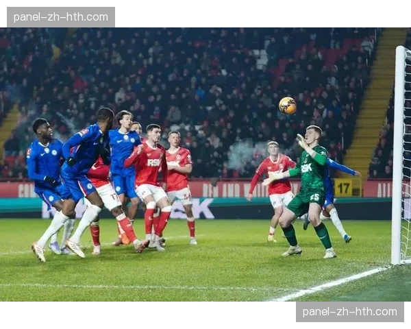 法兰克福2-2战平科隆，双方各取一分